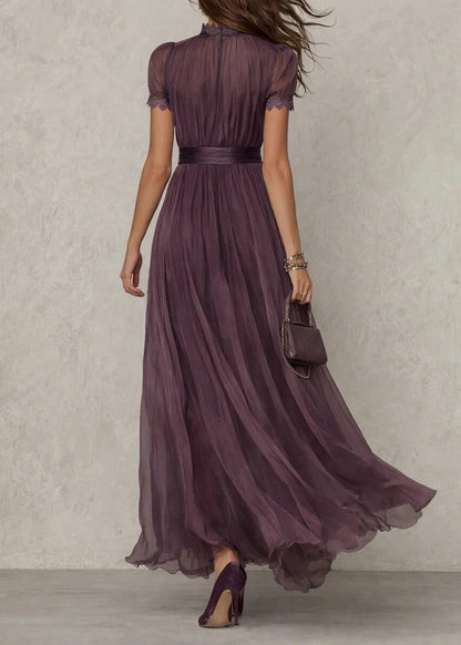 Robe Longue Élégance Royale
