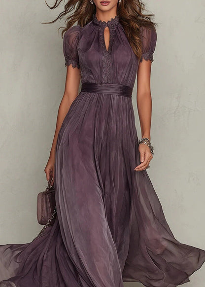 Robe Longue Élégance Royale